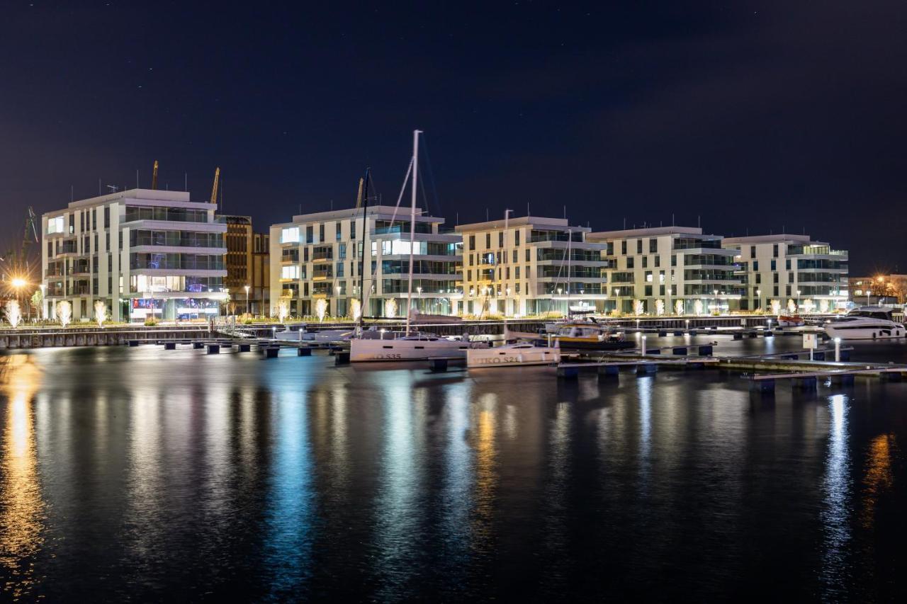 Yacht Park With Sea View By Lion Apartment *